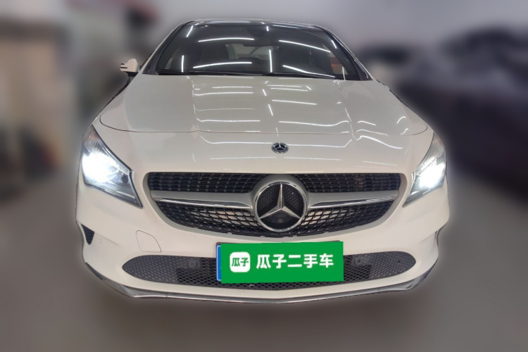 奔驰CLA 2018款 CLA 200 动感型车身外观2