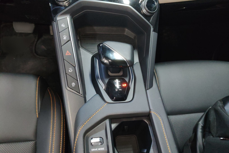 领克06 EM-P 2022款 PHEV 84KM续航版 Pro局部细节18