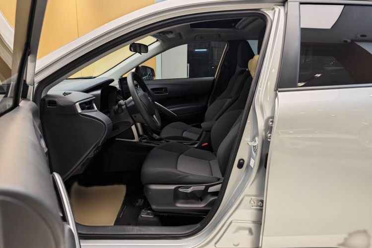 丰田 锋兰达 2023款 2.0L 智能电混双擎 领先版局部细节19