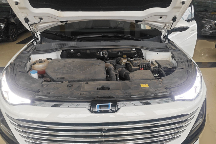 奔腾T90 2023款 1.5T DCT 自动尊贵型机舱底盘24