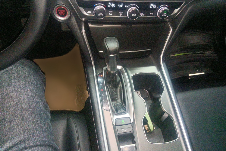 本田 雅阁 2018款 260TURBO 精英版 国V局部细节18