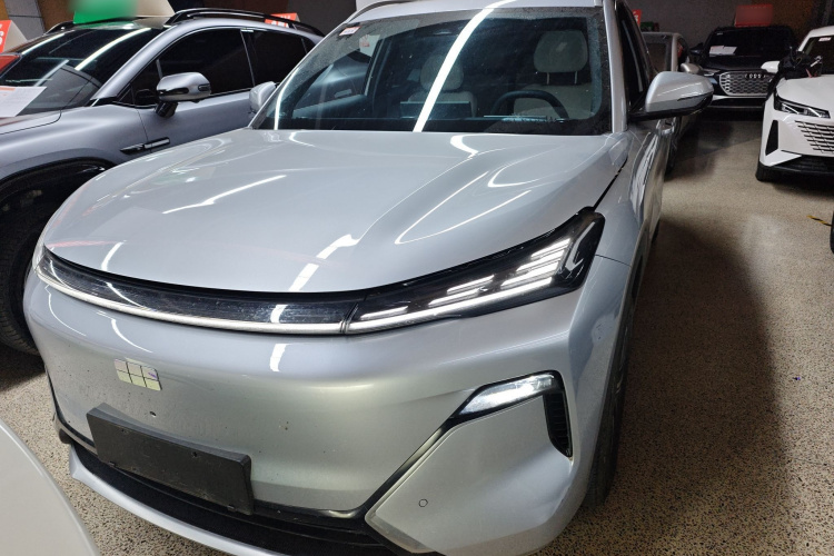 吉利银河 银河星舰7 EM-i 2025款 120km 领航版车身外观6001