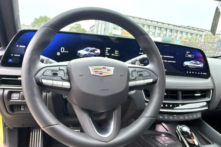 凯迪拉克CT5 2024款 28T 铂金型中控内饰7010