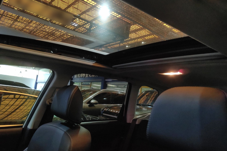 斯巴鲁 森林人 2018款 2.0i 时尚导航版局部细节22