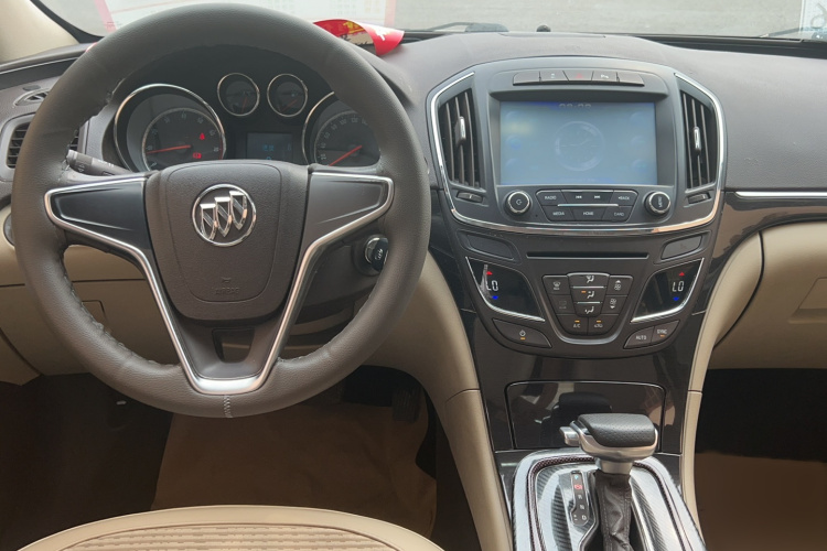 别克 君威 2015款 2.0L 领先时尚型中控内饰7003