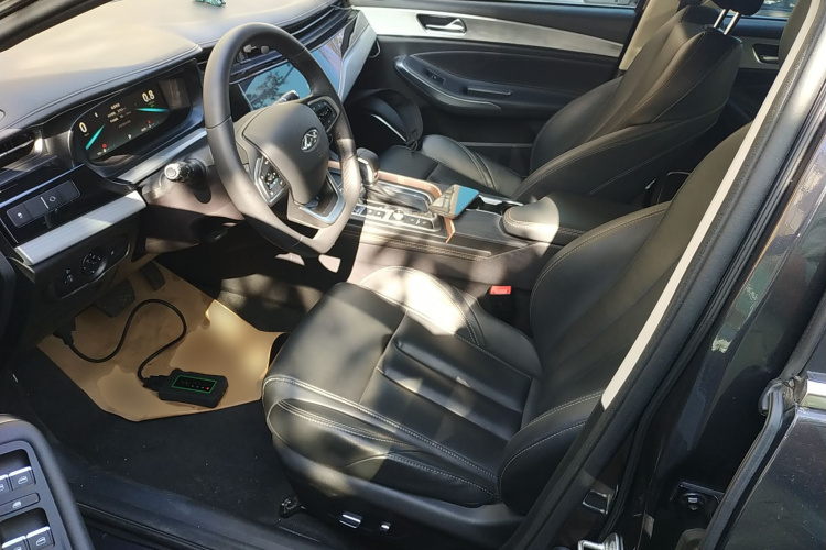 奇瑞 艾瑞泽5 PLUS 2021款 小AI 1.5T CVT享PLUS中控内饰19