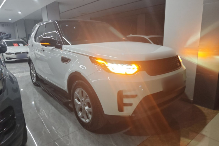 路虎 发现 2017款 3.0 SC V6 S车身外观3