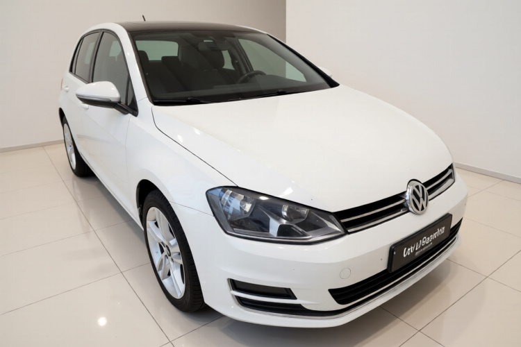 大众 高尔夫 2015款 1.4TSI 自动豪华型车身外观3