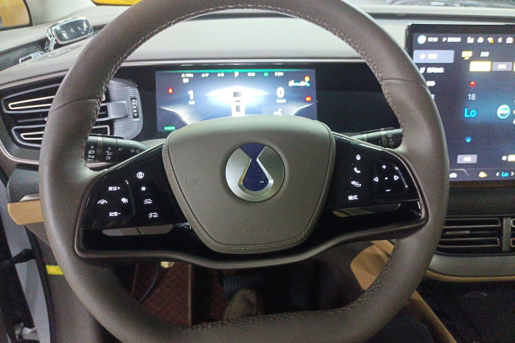 腾势D9 2022款 EV 600 四驱旗舰型局部细节13