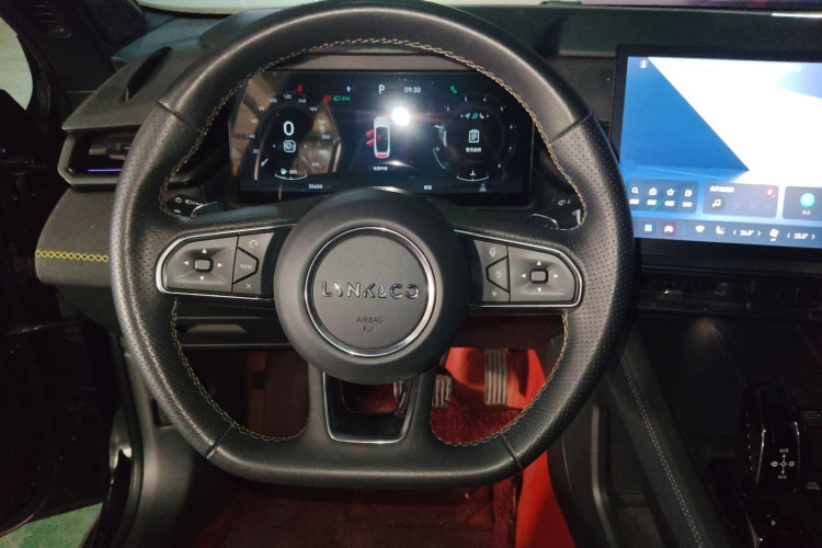 领克03 2023款 1.5TD DCT劲Pro中控内饰13