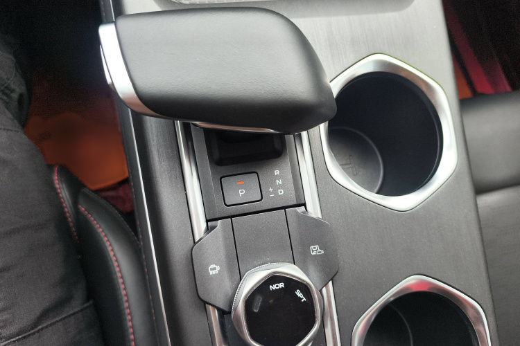 长安CS55PLUS 2022款 第二代 1.5T DCT尊贵型局部细节18