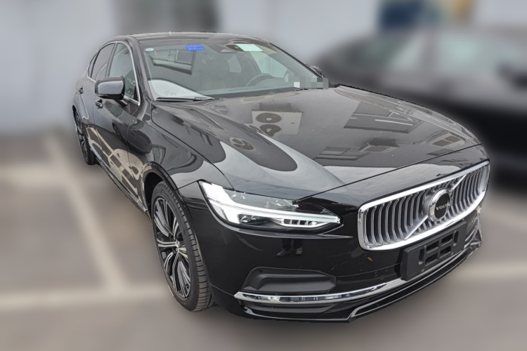 沃尔沃S90 2025款 B5 智远豪华版车身外观3