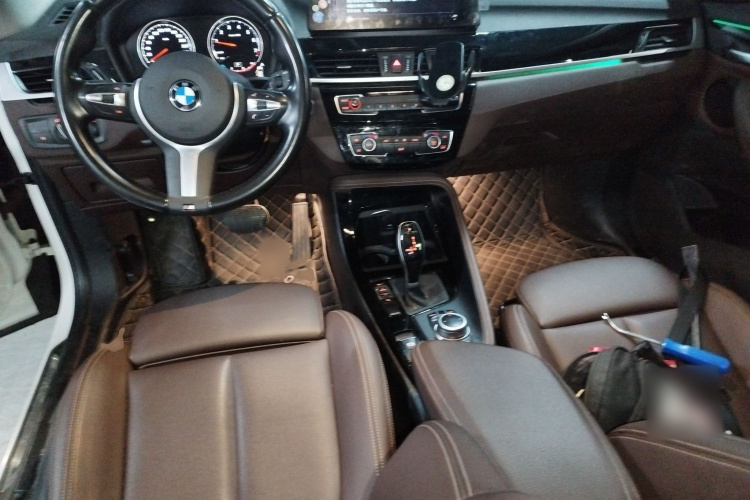 宝马X1 2020款 sDrive20Li 尊享型中控内饰7002