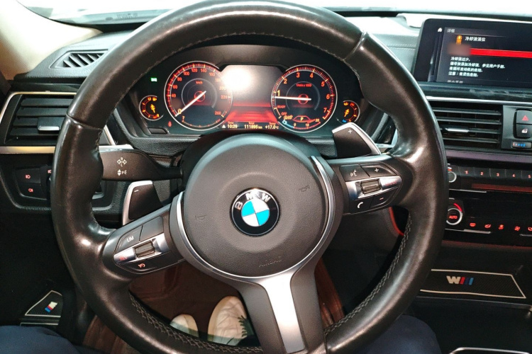 宝马3系 2019款 320Li M运动套装局部细节13