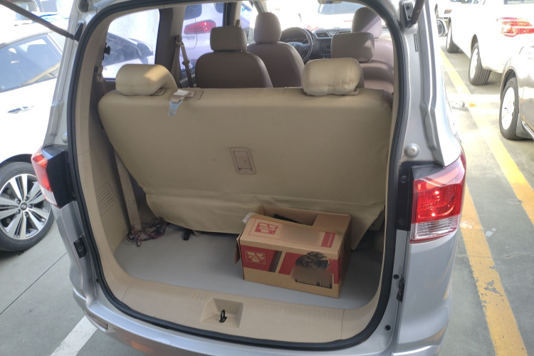 五菱汽车 五菱宏光 2015款 1.5L S1标准国V局部细节23