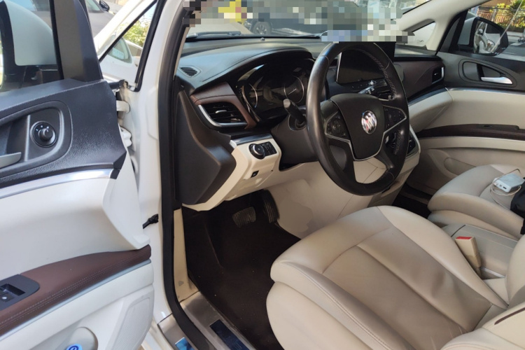 别克GL8 2020款 陆上公务舱 652T 豪华型中控内饰20