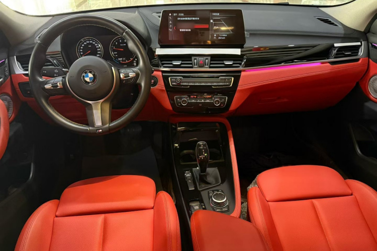 宝马X2 2023款 sDrive25i M运动曜夜版中控内饰7004