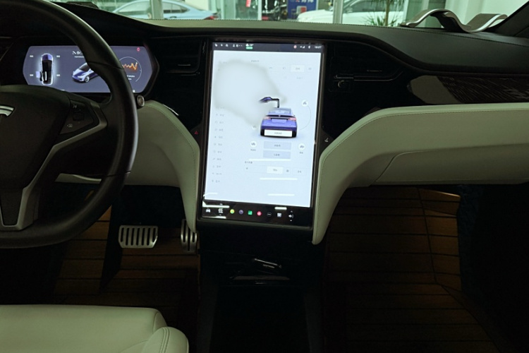 特斯拉 Model X 2019款 Performance 高性能版中控内饰7011