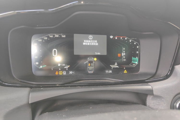 领克03 2022款 1.5TD DCT劲Pro局部细节14