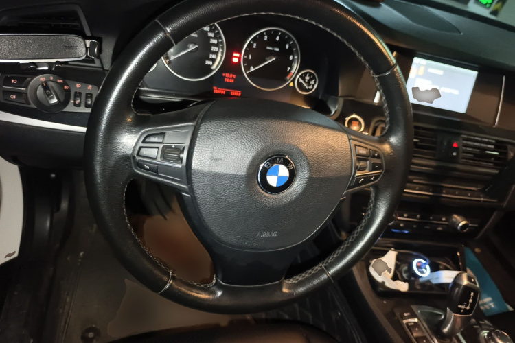 宝马5系 2013款 520Li 典雅型局部细节13