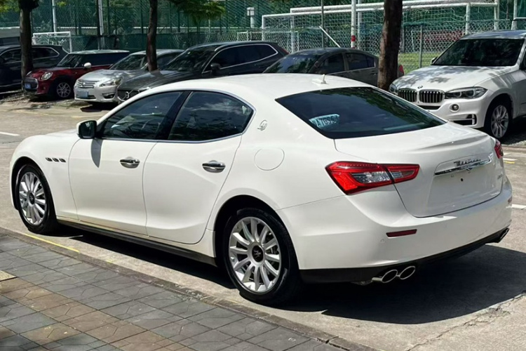 玛莎拉蒂 Ghibli 2014款 3.0T 标准版车身外观6009