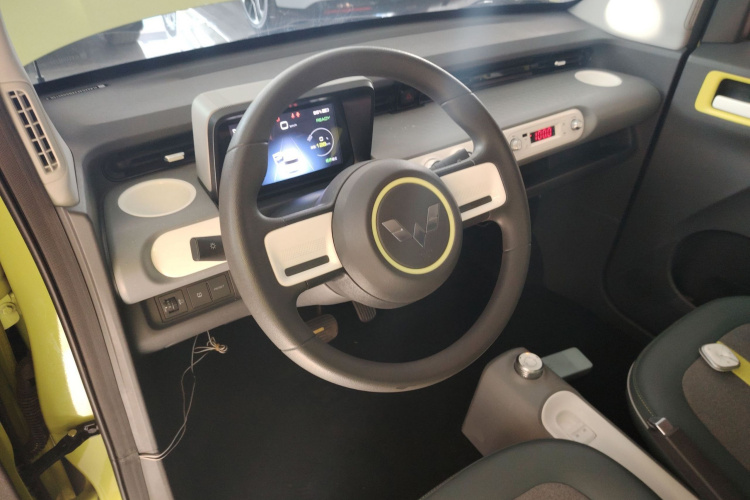 五菱汽车 宏光MINIEV 2022款 GAMEBOY 200km 玩咖款 磷酸铁锂中控内饰12