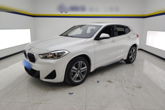 宝马X2 2022款 sDrive25i M运动套装