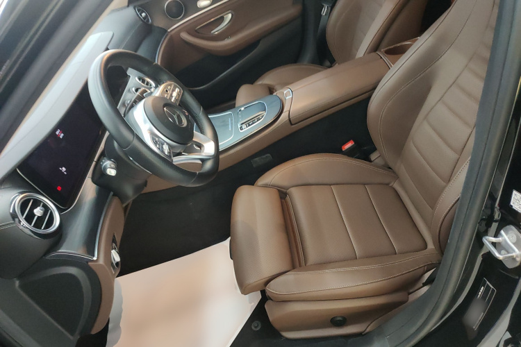 奔驰E级 2020款 E 260 L 运动型中控内饰19