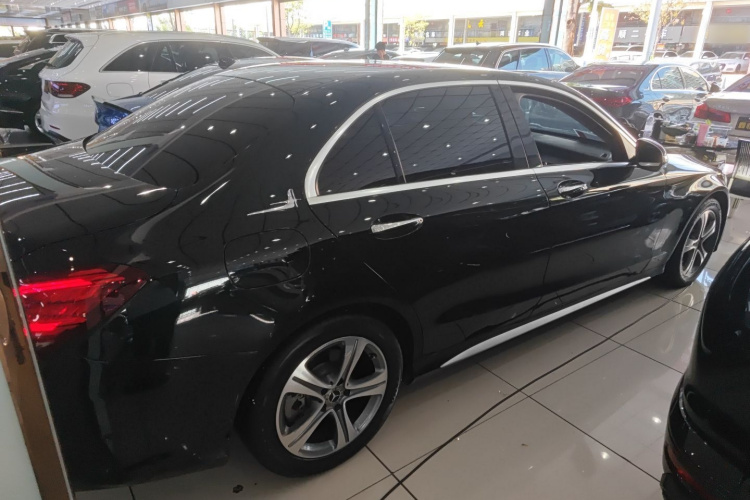 奔驰C级 2019款 C 260 L 运动版车身外观6005