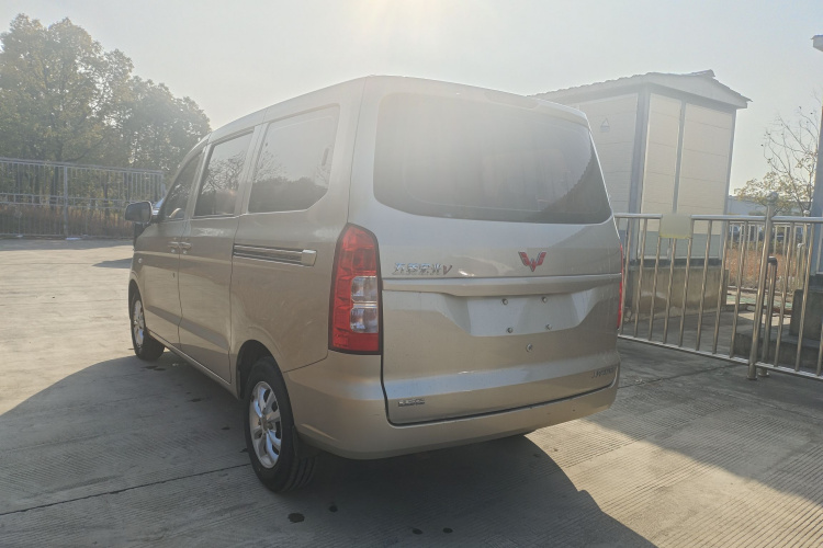 五菱汽车 五菱宏光V 2019款 1.5L标准型L2B车身外观6003