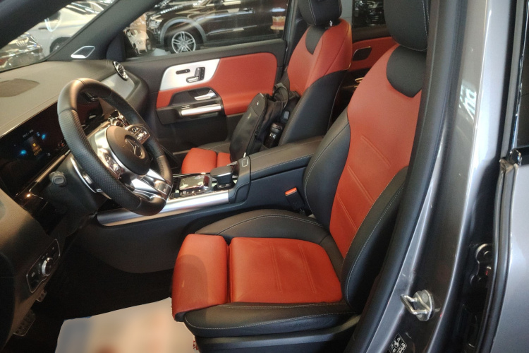 奔驰GLA AMG 2021款 AMG GLA 35 4MATIC中控内饰19