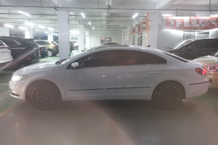 一汽-大众CC 2018款 2.0TSI 豪华型车身外观4