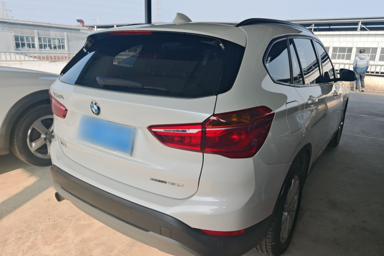 宝马X1 2019款 sDrive18Li 时尚型车身外观7
