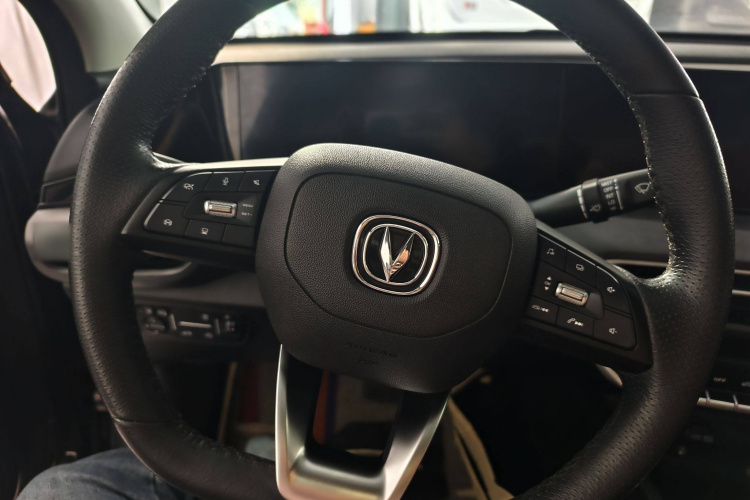 长安 逸动 2021款 PLUS 蓝鲸NE 1.4T GDI DCT旗舰型中控内饰7001