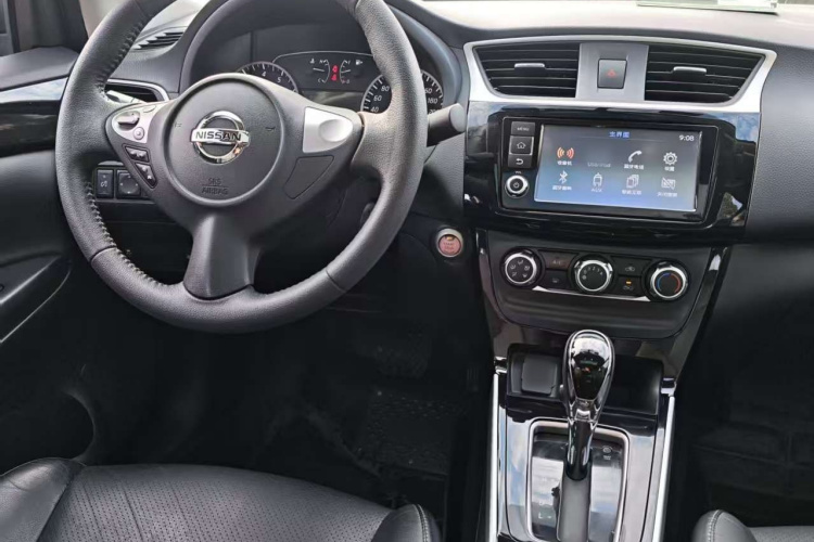 日产 轩逸 2018款 1.6XV CVT尊享版中控内饰7009