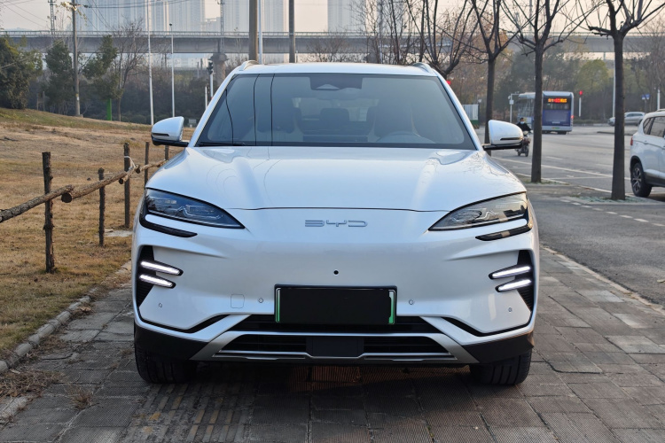 比亚迪 宋PLUS新能源 2023款 冠军版 EV 605KM 旗舰PLUS车身外观6001