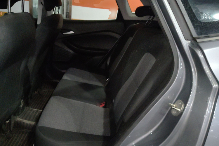 雪佛兰 创酷 2019款 Redline 335T CVT潮版 国VI中控内饰21