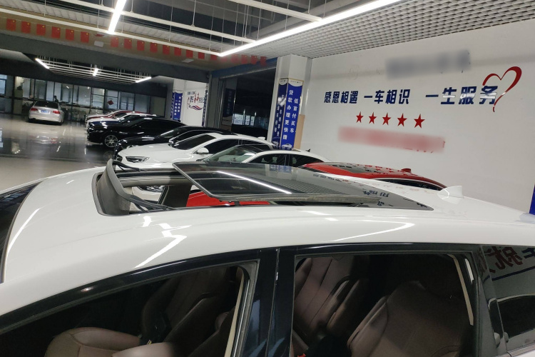 别克GL6 2018款 18T 6座尊贵型车身外观57