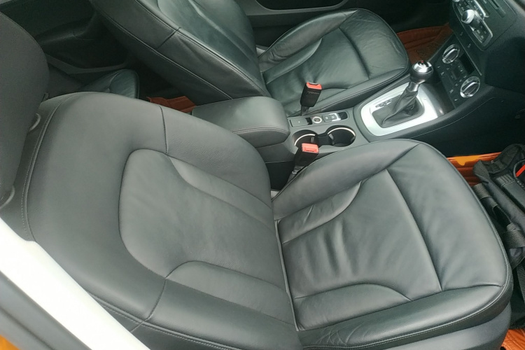 奥迪Q3 2013款 35 TFSI 舒适型局部细节41