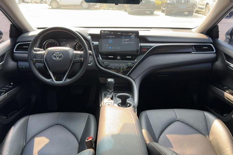 丰田 凯美瑞 2021款 2.0G 豪华版中控内饰7002