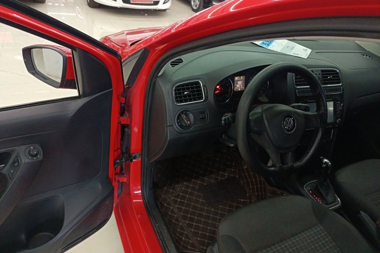 大众 Polo 2014款 1.6L 自动舒适版中控内饰20