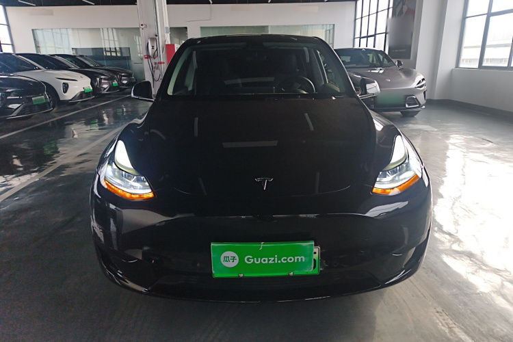 特斯拉 Model Y 2022款 改款 后轮驱动版车身外观2