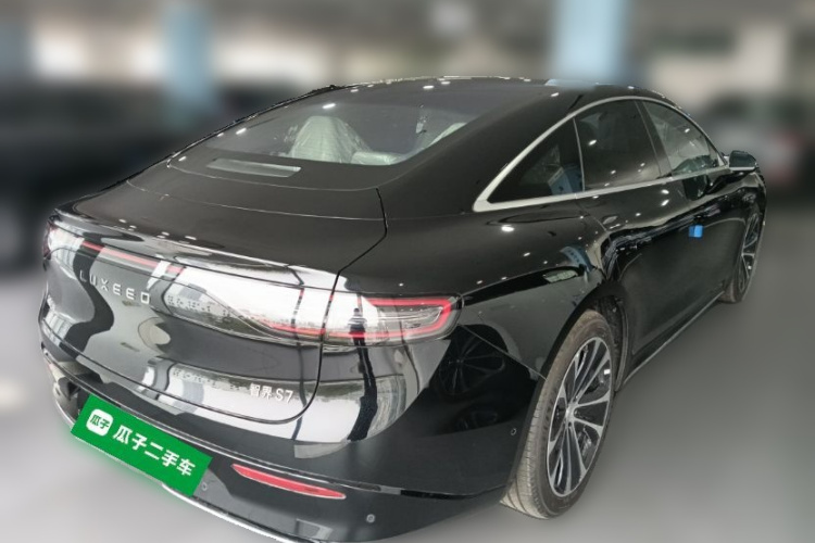 鸿蒙智行 智界S7 2024款 Pro车身外观7