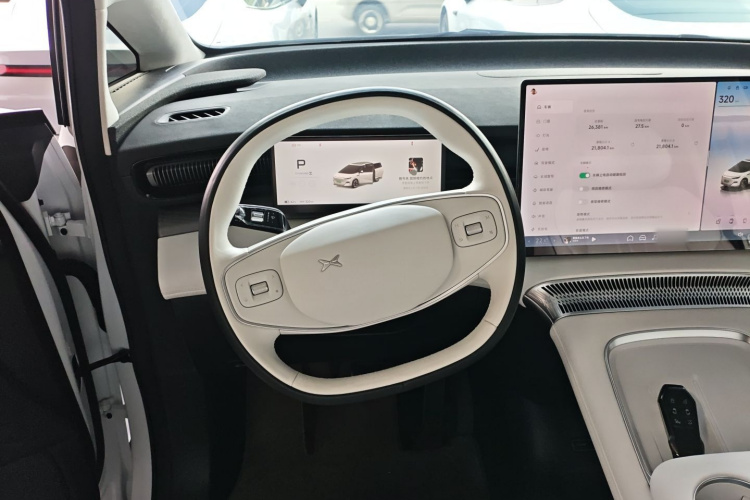 小鹏X9 2024款 640四驱高性能Max中控内饰13