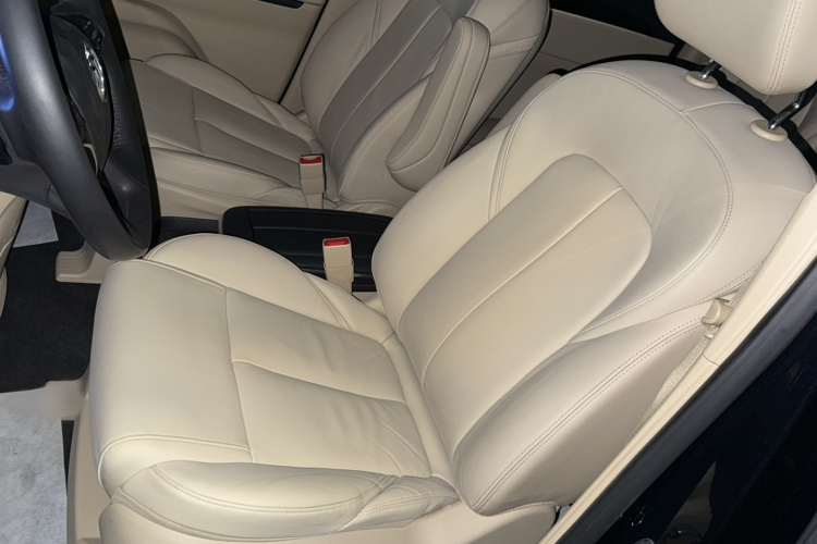 别克GL8 2023款 ES陆尊 尊享型局部细节19