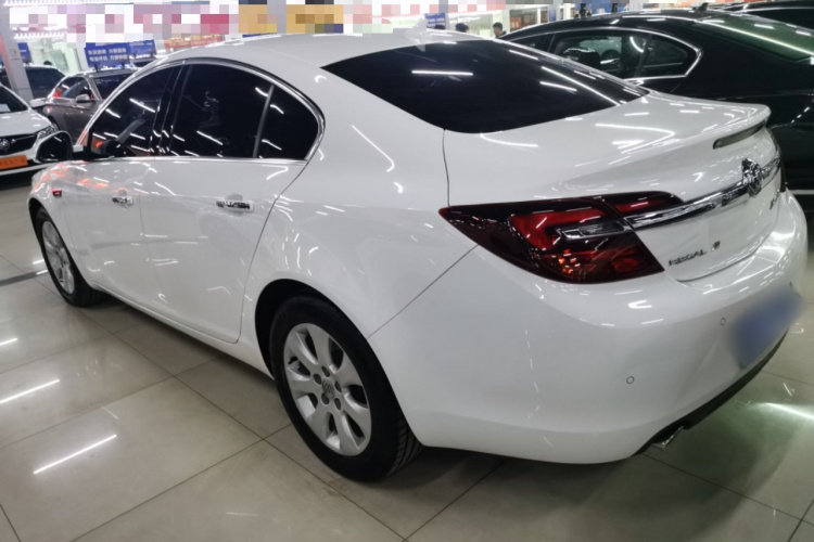 别克 君威 2015款 2.0L 精英时尚型车身外观4