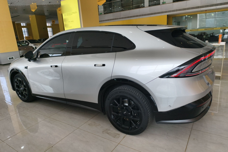 小鹏G7 2025款 702 超长续航 Max车身外观4