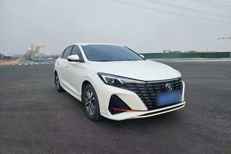 长安 逸动 2024款 PLUS 蓝鲸NE 1.4T GDI DCT高能版车身外观6002