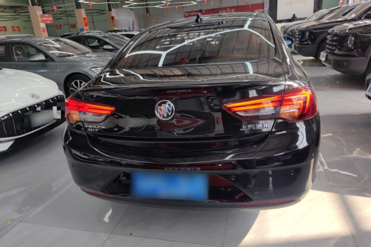 别克 君威 2017款 20T 豪华型车身外观6