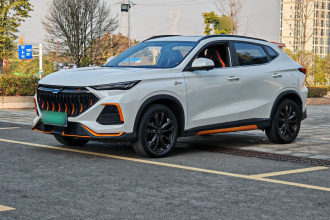 长安欧尚X5 2022款 运动版 1.5T DCT飓风音速